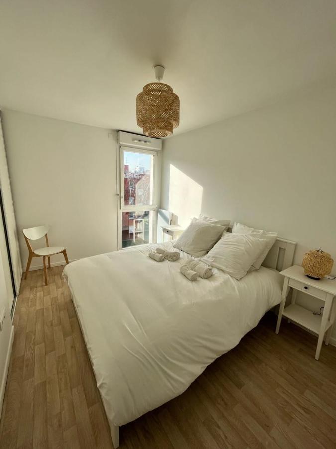 Modern And Bright Apartment Near Paris La Courneuve Exterior foto